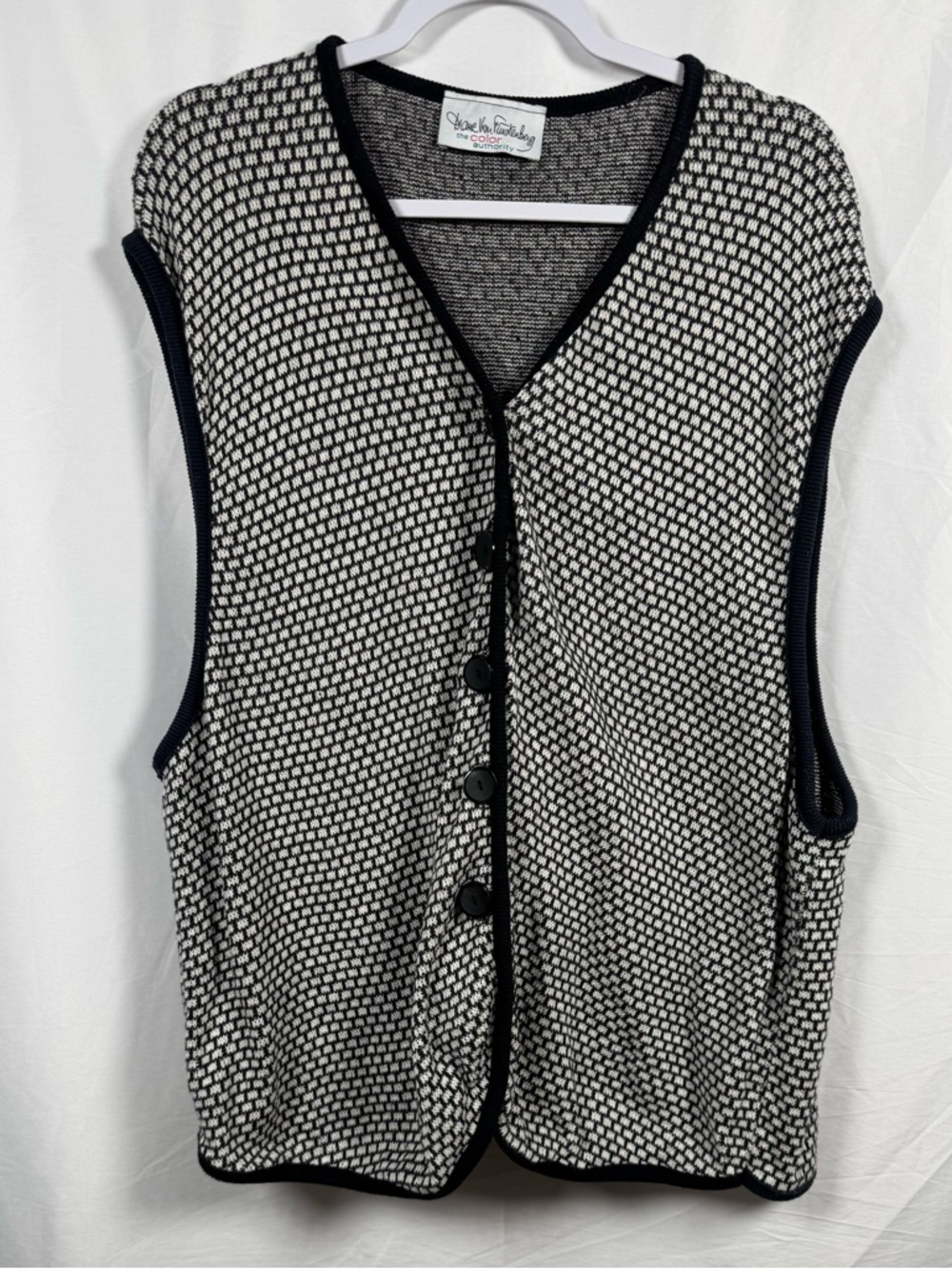 Diane Von Furstenberg Vintage Black and White Knit Button Front Vest 2X